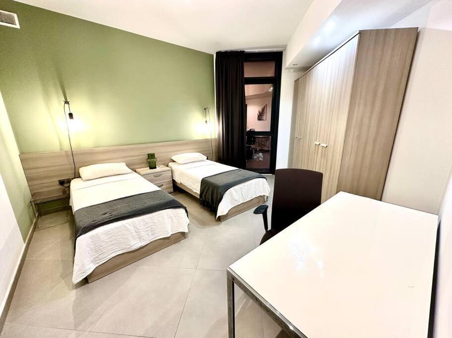 Stunning 2Br Apt In St Julians Saint Julian's Exterior foto